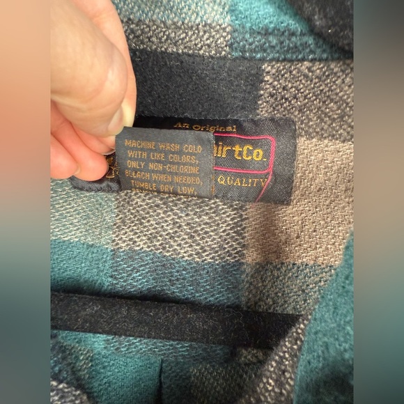 Hickory Shirt Co. men’s XL plaid button down long sleeve heavy duty work shirt - Picture 5 of 10